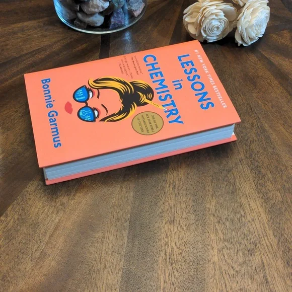 Lessons in Chemistry Book Hard Cover - Picture 7 of 8